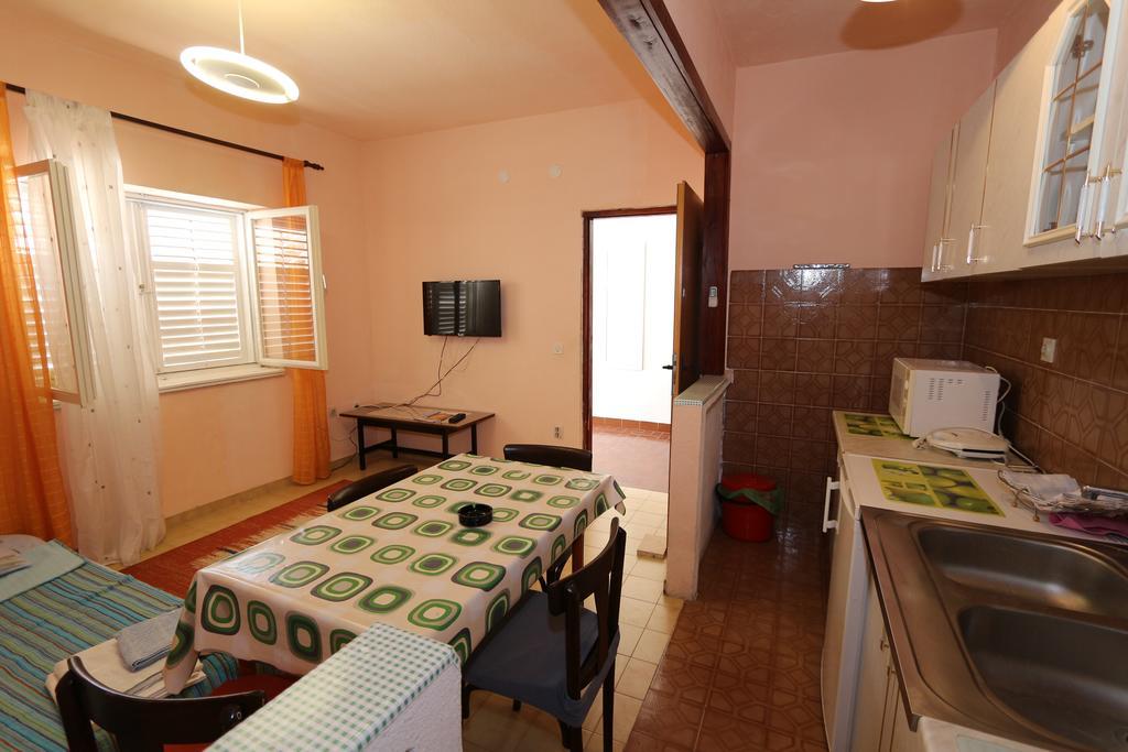 Apartments Antoneta Makarska Exterior photo